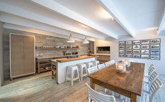 奢华独立别墅, 4 间卧室 | 私人厨房 | 大冰箱、微波炉、烤箱、炉灶