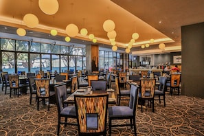 Bar (in der Unterkunft)