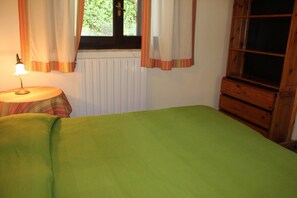 2 habitaciones, cunas gratuitas y ropa de cama 