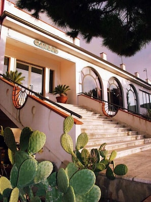 Exterior - Hotel Gaudio (Longobardi)