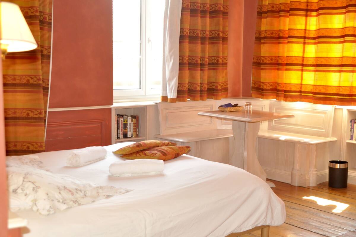 standard double room | minibar, blackout curtains, soundproofing, free cots/infant beds