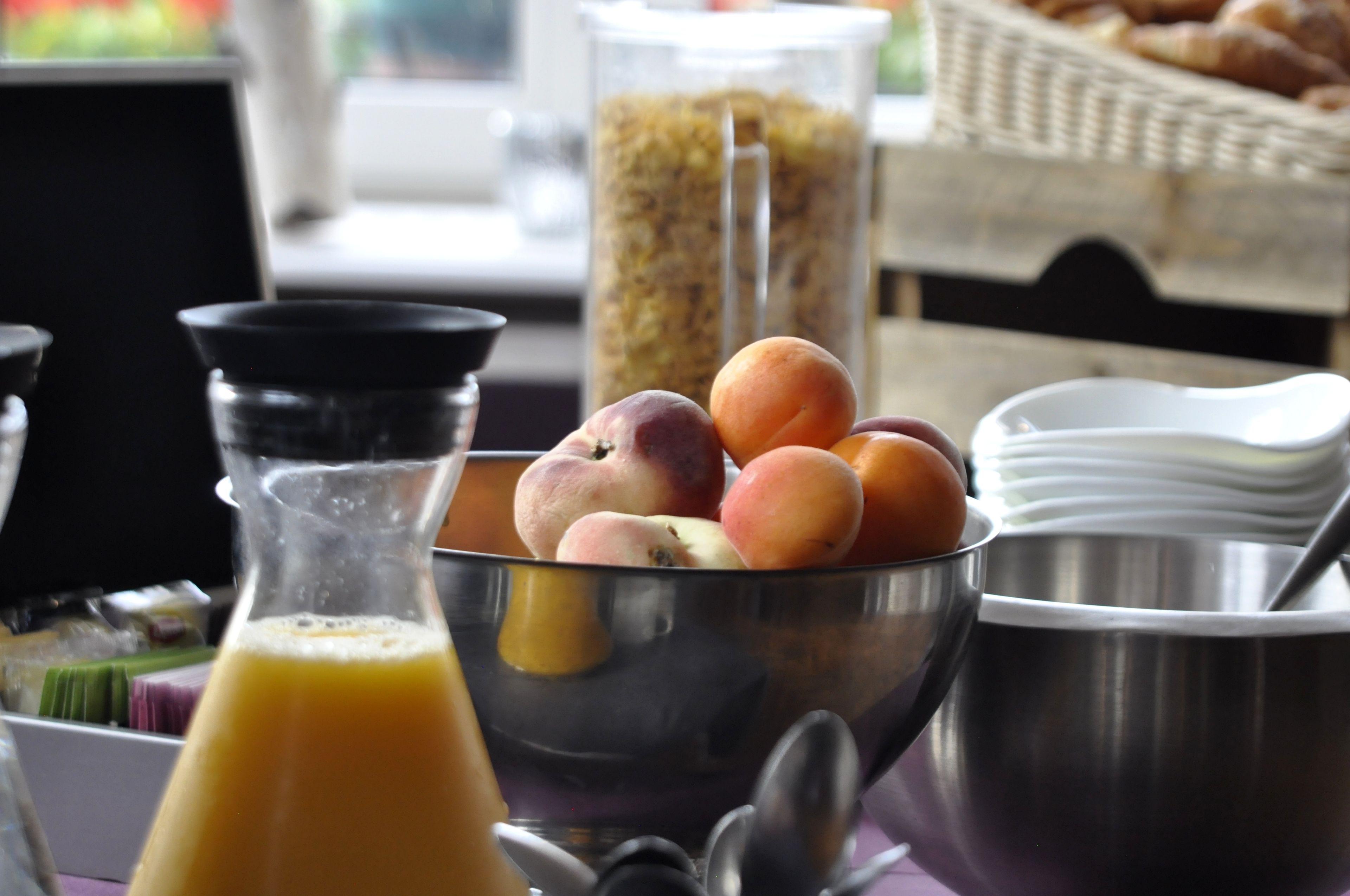 breakfast (eur 11.50 per person)