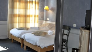 Unclassified image, 2 of 18, button - Logis Hôtel du Herrenstein (Neuwiller-les-Saverne)