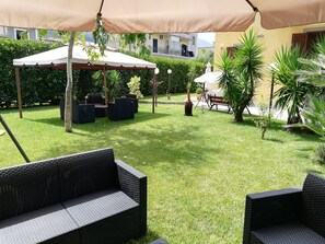 Family Apartment, 1 Bedroom, Mountain View - Villa Rosa (Sant'Antonio Abate)