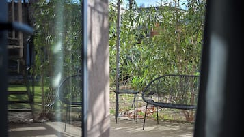 Junior tweepersoonskamer | Luxe beddengoed, bedden met traagschuimmatrassen, gratis wifi