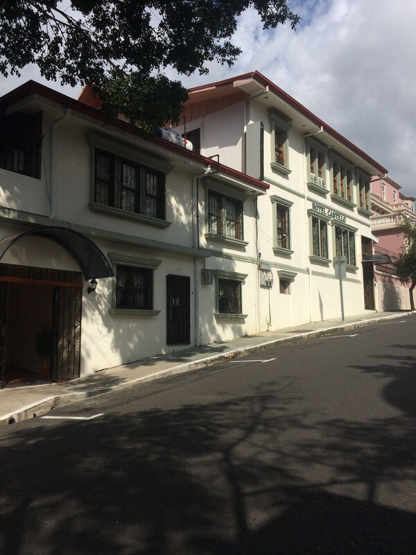Hotel Castillo - San José, Costa Rica