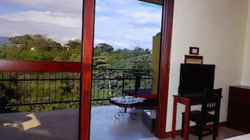 Double Room, 1 King Bed, Balcony | Balcony