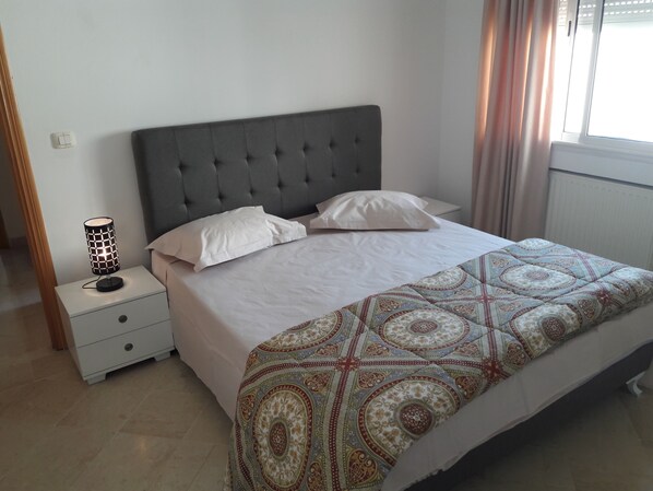Basic Apartment, 2 Bedrooms | 2 bedrooms, blackout curtains, iron/ironing board, free WiFi - Carrefour's Appartment (La Marsa)