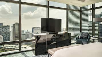 Premium bedding, minibar, in-room safe, desk