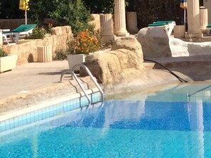 Seasonal outdoor pool - Hotel Kings Annex (Paphos)