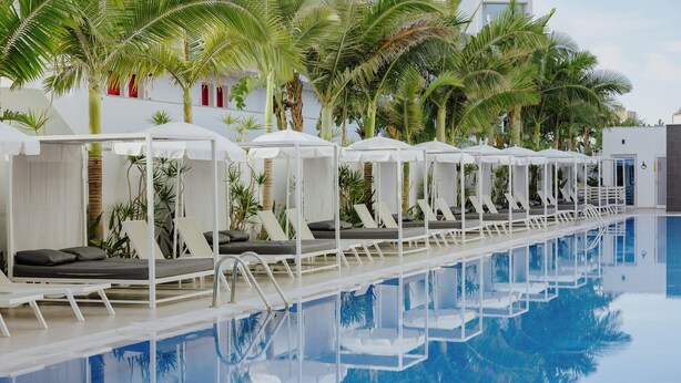 Indoor pool, outdoor pool - Tasia Maris Seasons (Ayia Napa)