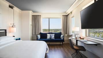 Camera, 1 letto king, ad angolo | Biancheria da letto di alta qualità, materassi a doppio strato