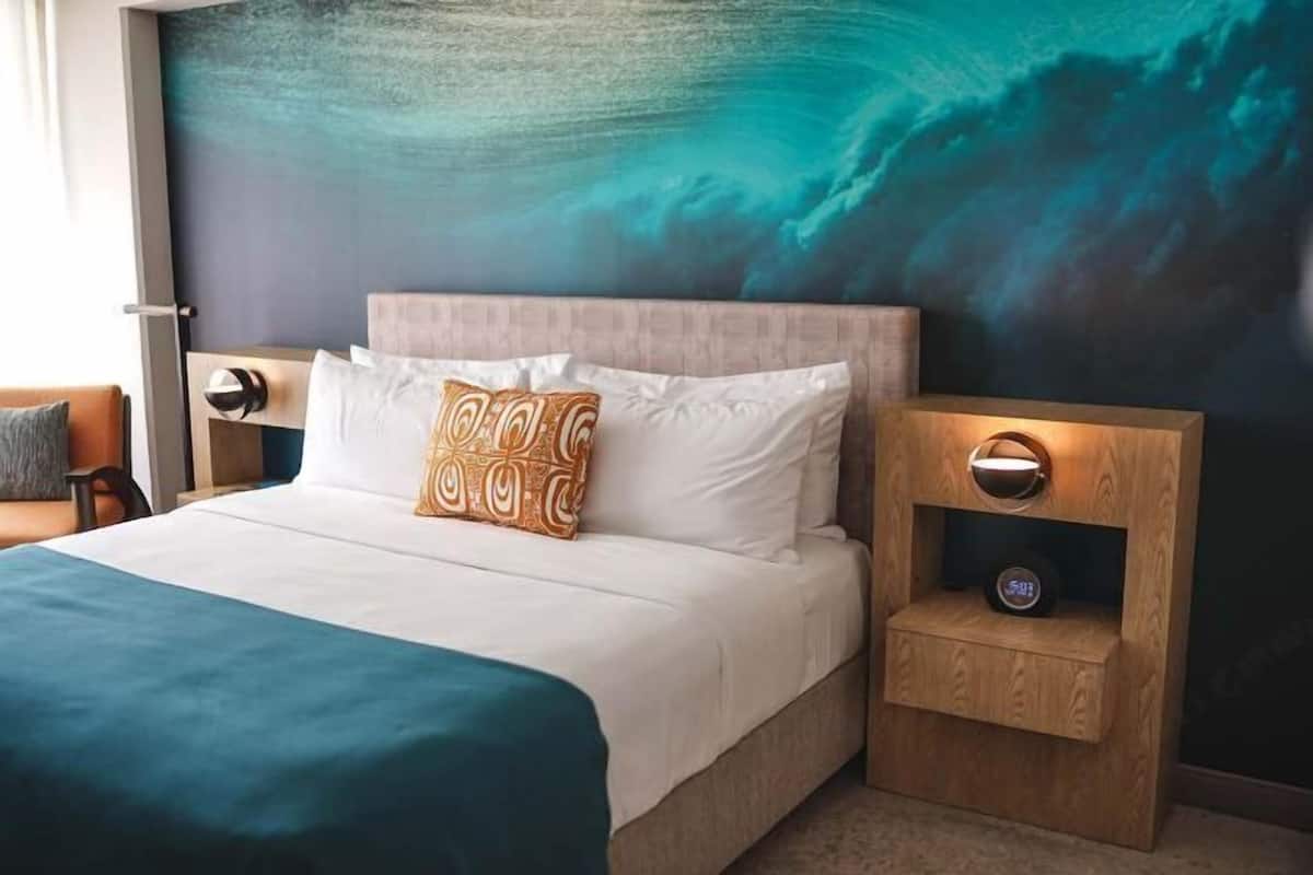 1 bedroom, in-room safe, desk, iron/ironing board