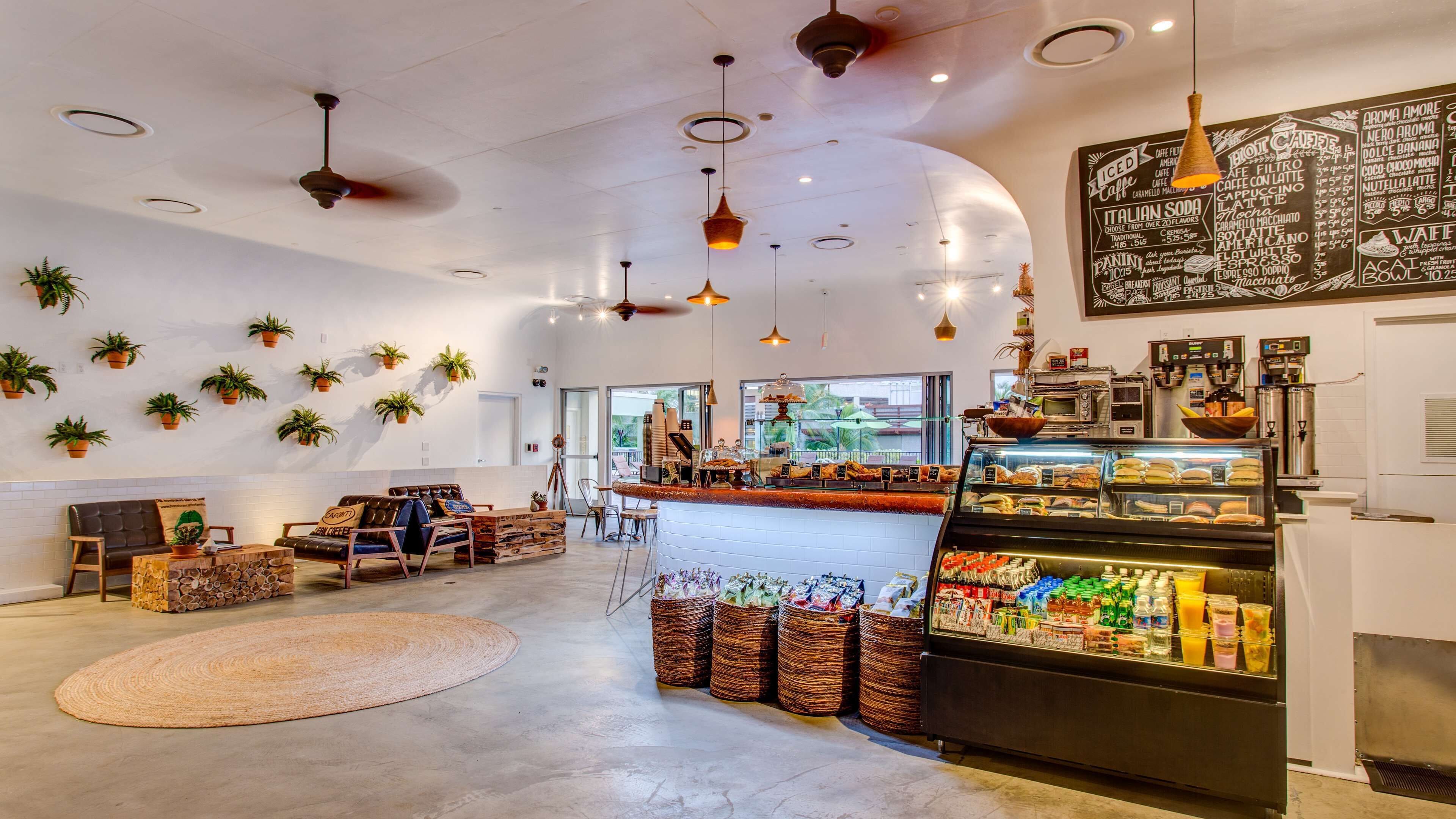 2 restaurants, breakfast served