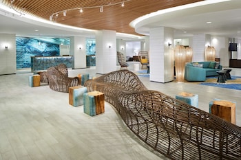 Hotel entrance and lobby at  OUTRIGGER Waikiki Beachcomber Hotel