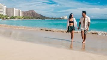 Una playa cerca, toallas de playa