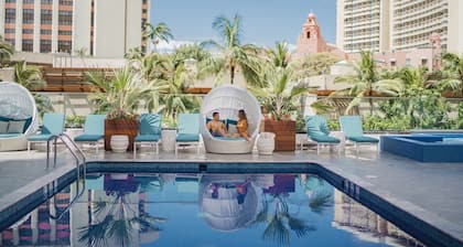 OUTRIGGER Waikiki Beachcomber Hotel