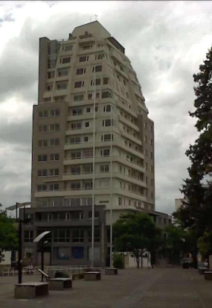 hotel plaza paseo image