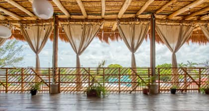 Nílu Cancun Downtown by Selina