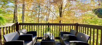 Sunlit VT Country Home w/Hot Tub.  Ideal location near Woodstock village