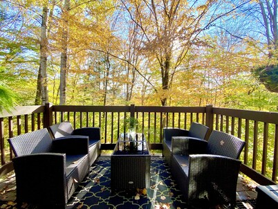 Sunlit VT Country Home w/Hot Tub. Ideal location near Woodstock village