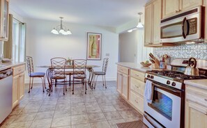 Fridge, microwave, oven, stovetop - Sunlit VT Country Home w/Hot Tub.  Ideal location near Woodstock village (Woodstock)
