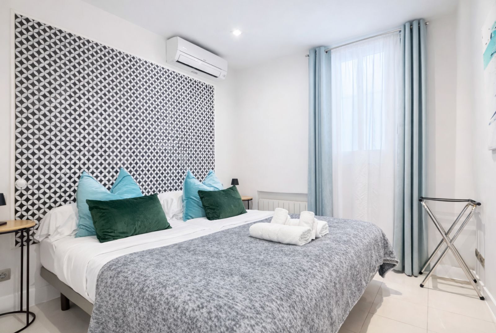 3 Schlafzimmer, Zimmersafe, Schreibtisch, Bügeleisen/Bügelbrett