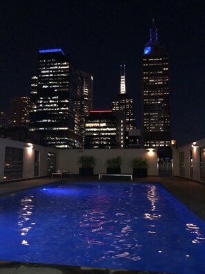 Kolam renang outdoor