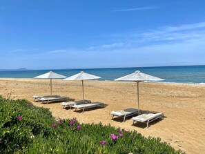 Una playa cerca