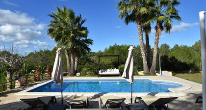 Mansion in San Rafael with Pool & Beach