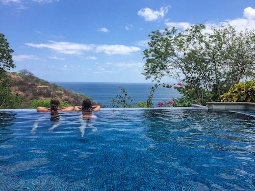 Stunning Direct Beachfront Villa in Beautiful Playa Ocotal at Bahia Pez Vela