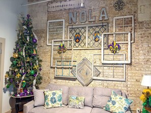 Smart TV, DVD player