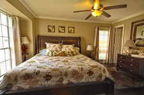 2 bedrooms, desk, iron/ironing board, free WiFi