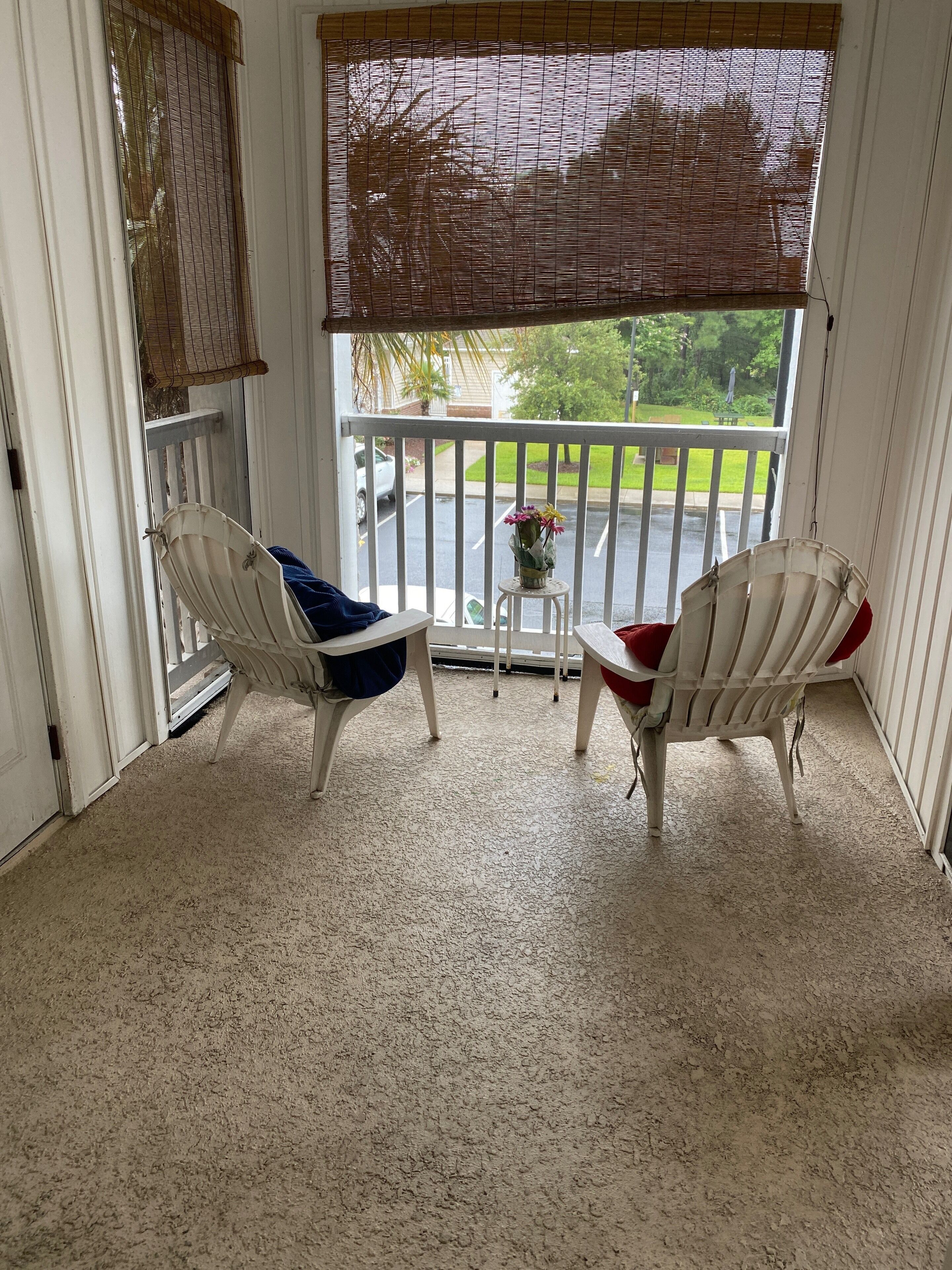 Topsail landing in Surf City, NC 1 mile from beach, NO PETS.