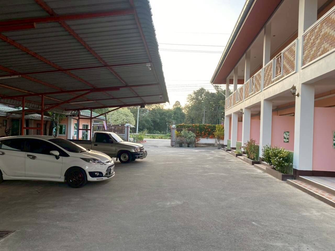 セルフパーキング (無料)