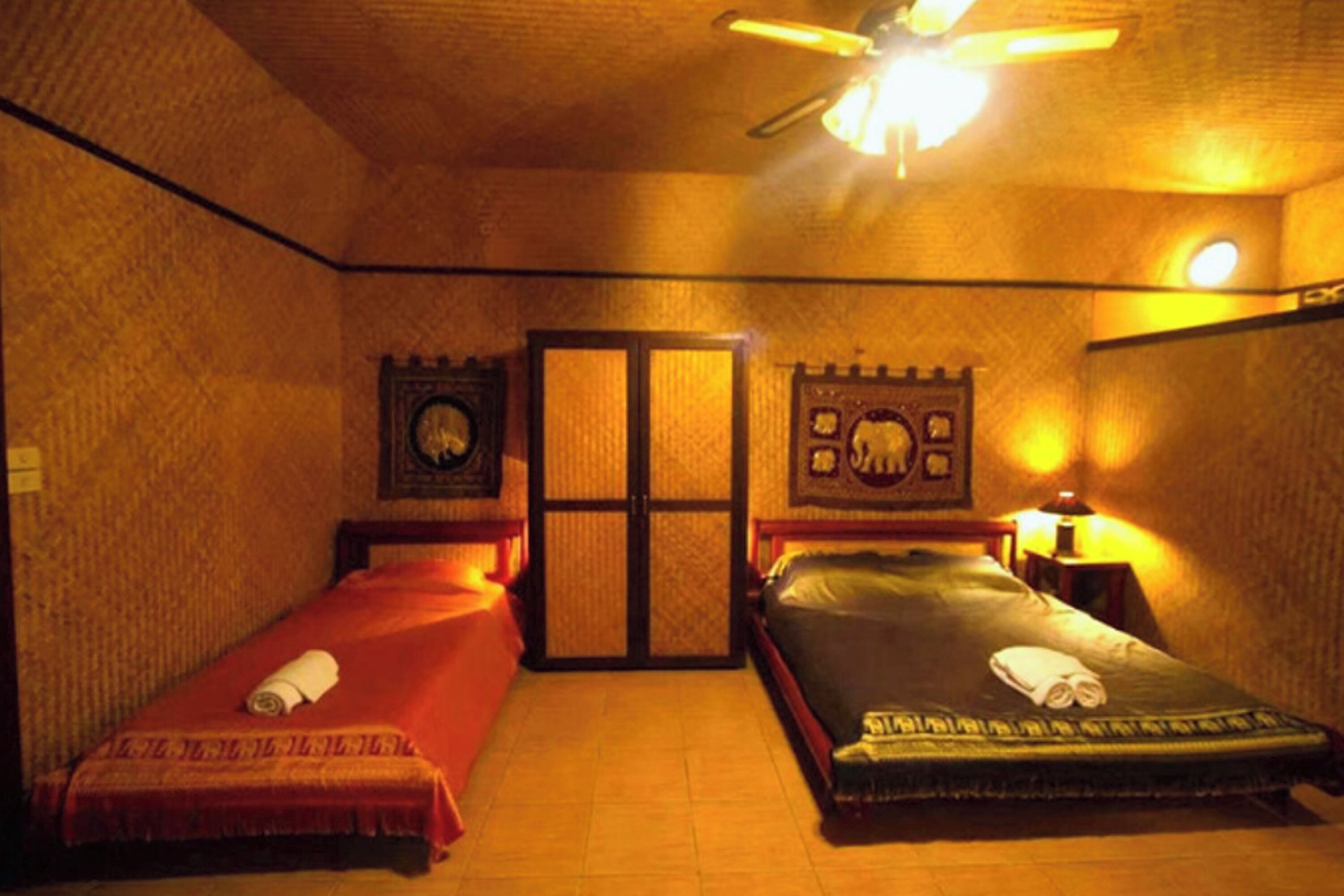 bungalow good view | 1 bedroom, hypo-allergenic bedding, desk, blackout curtains