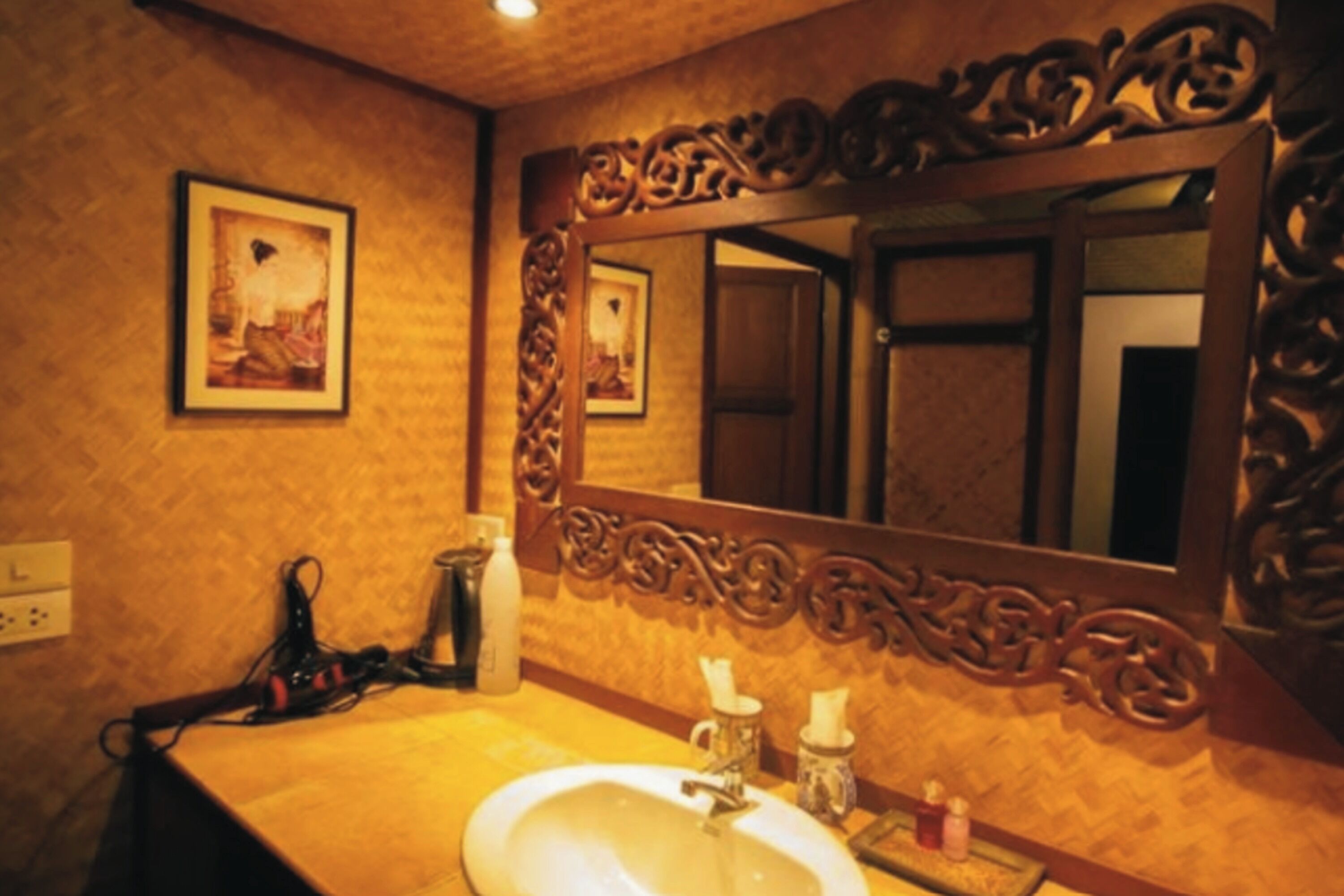 bungalow (fan room) | bathroom | shower, rainfall showerhead, free toiletries, hair dryer
