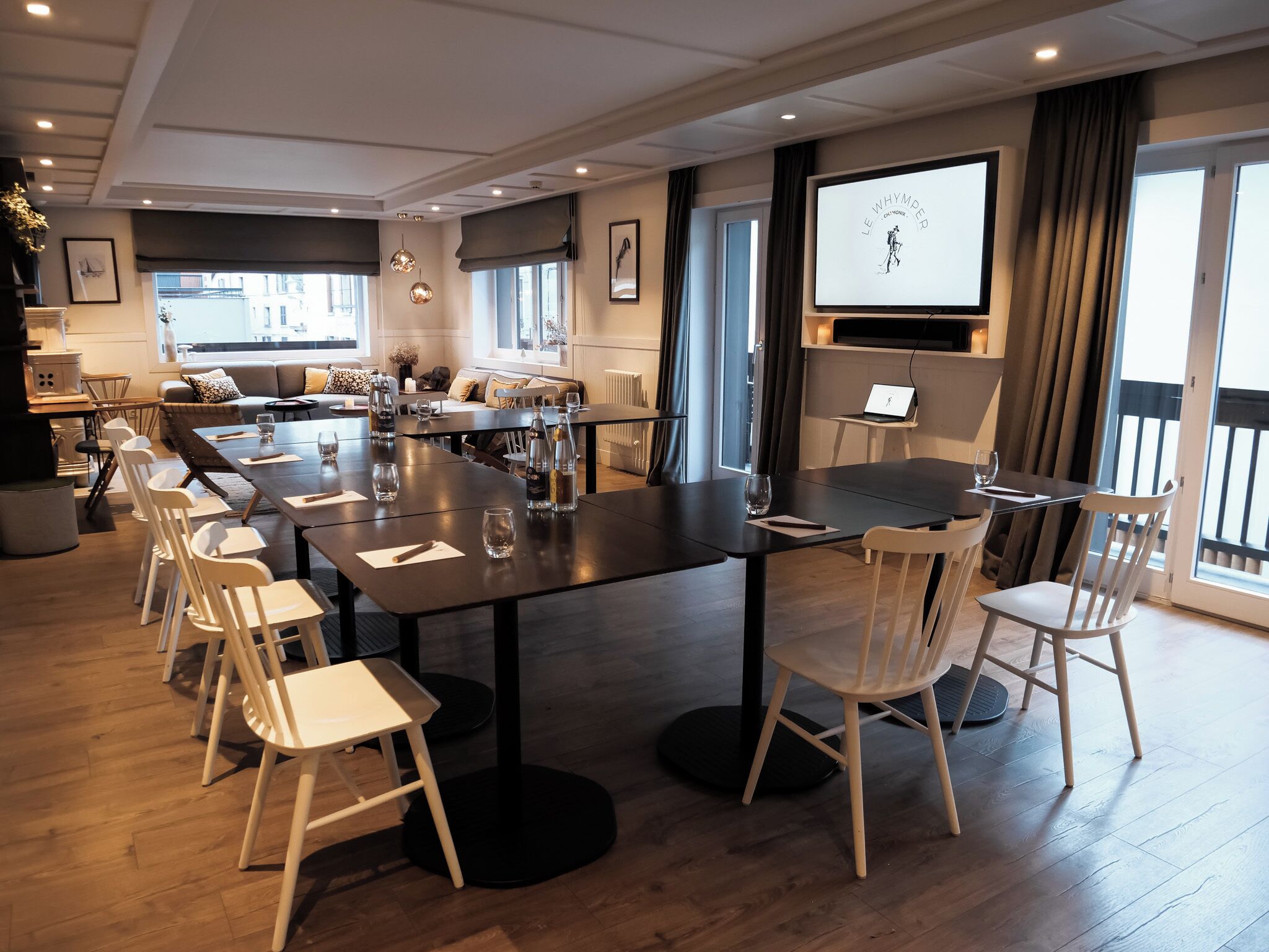 city chalet, multiple bedrooms, mountain view | executive lounge