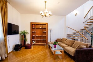 Sistema de insonorización, tabla de planchar con plancha y wifi gratis 