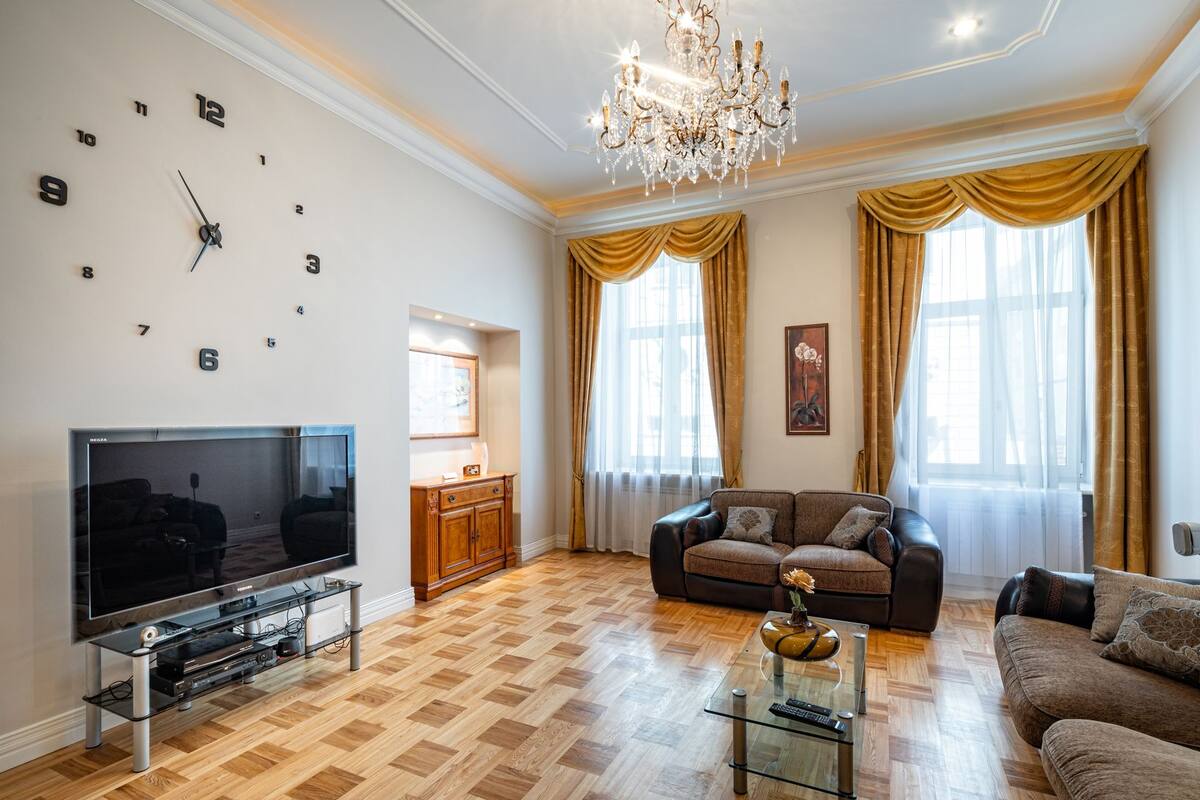 Old Riga 2 Bedroom Vecpilsetas street Apartment”(Address: Vecpilsetas street 3 | Soundproofing, iron/ironing board, WiFi (free), bed sheets