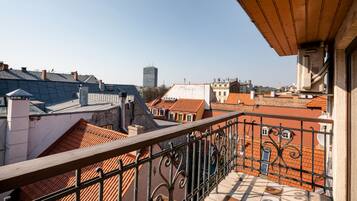 Family Apartment, 2 Bedrooms, Terrace, City View | Soundproofing, iron/ironing board, free WiFi, bed sheets