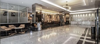 Golden Tulip Essential Makassar