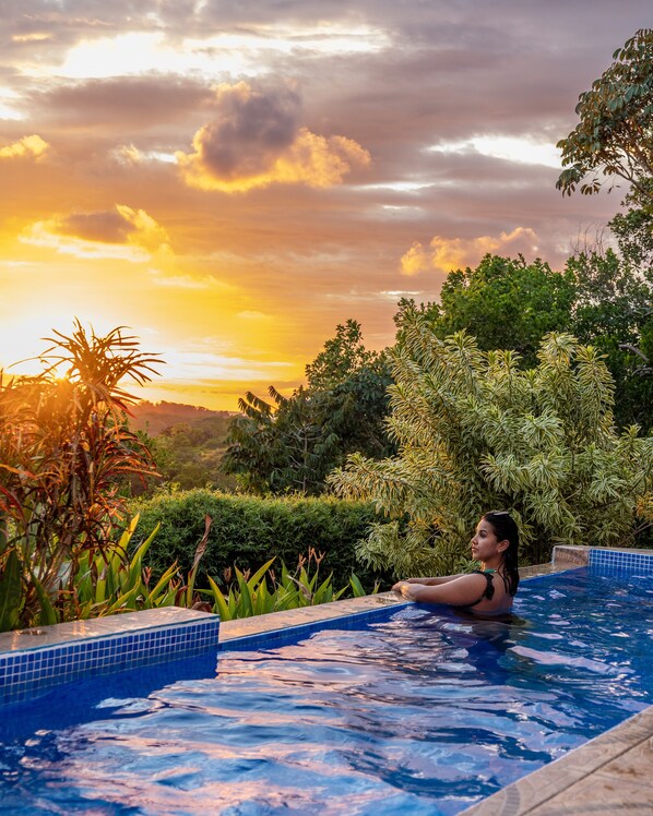 Outdoor pool - Affordable, Breathtaking Luxury! Private yet Close to Everything (Uvita)