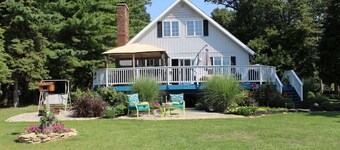 Turtle Cove Lakefront APT. 10 min from MIS, 40 min to Ann Arbor