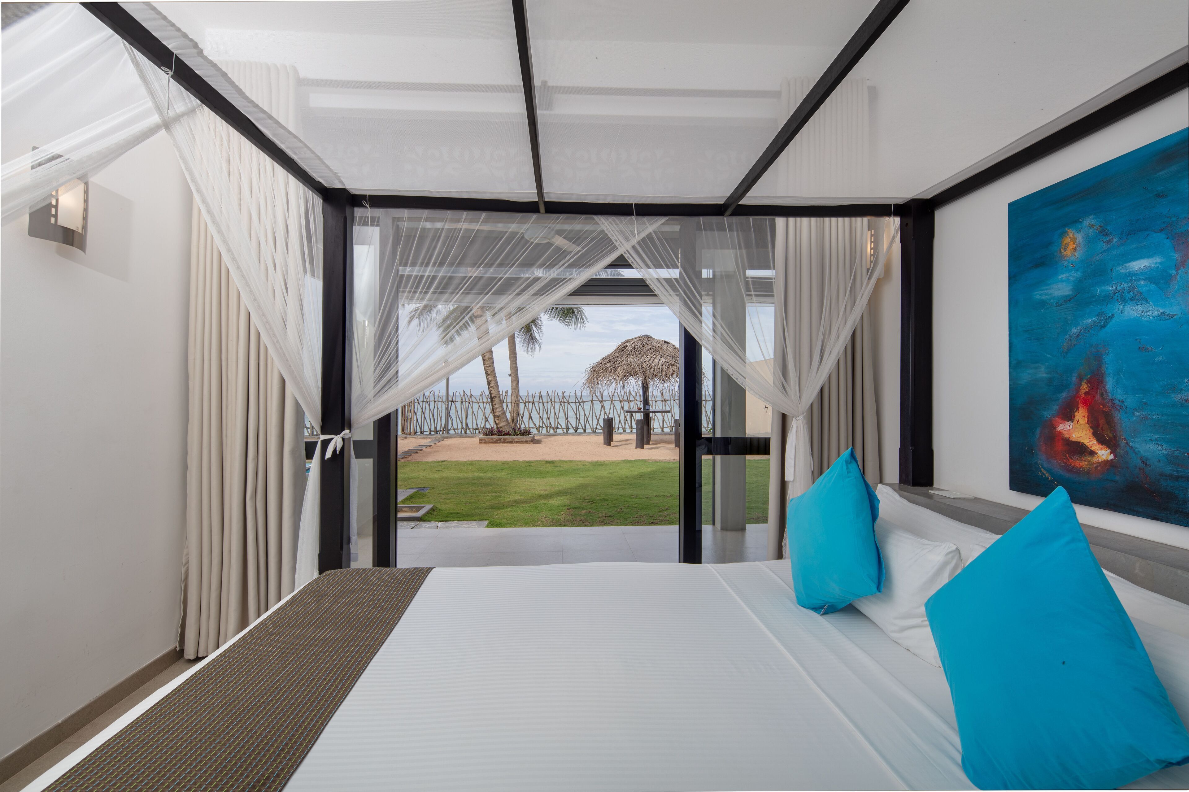 3 bedrooms, in-room safe, desk, iron/ironing board