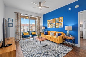 Smart TV, video games, DVD player, table football - Mickey Mouse Condo. Kid friendly Condo in Windsor Hills Resort.2 miles to Disney (Kissimmee)