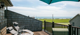 3BR Beach Home , Ocean Views, 2 Min Walk to Scarborough