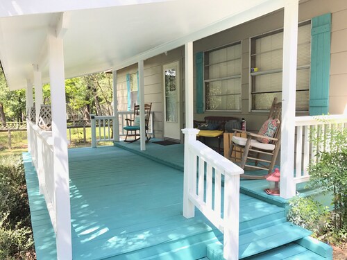 Callender Lake Cabin near Canton Trade Days and Artsy Edom,TX