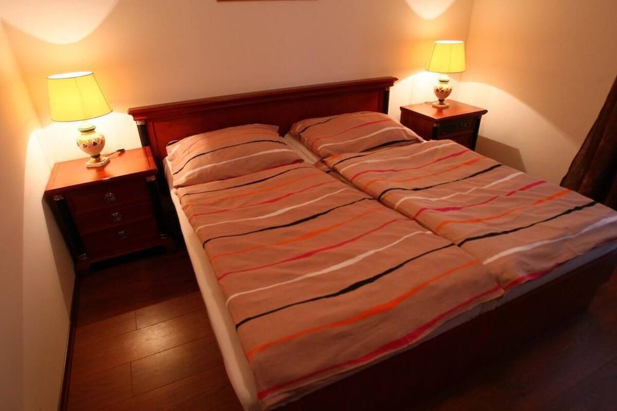 In-room safe, rollaway beds, free WiFi, bed sheets