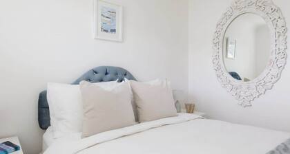 Cornerstones, Harbour Village House